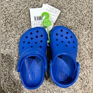NWT Blue Toddler Crocs (6-7)